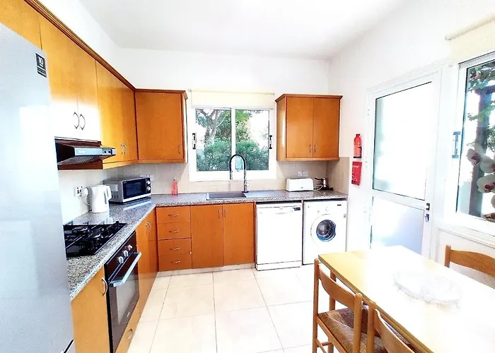 Villa Talassa With Optional Heated Pool, Jacuzzi And 4x4 Car