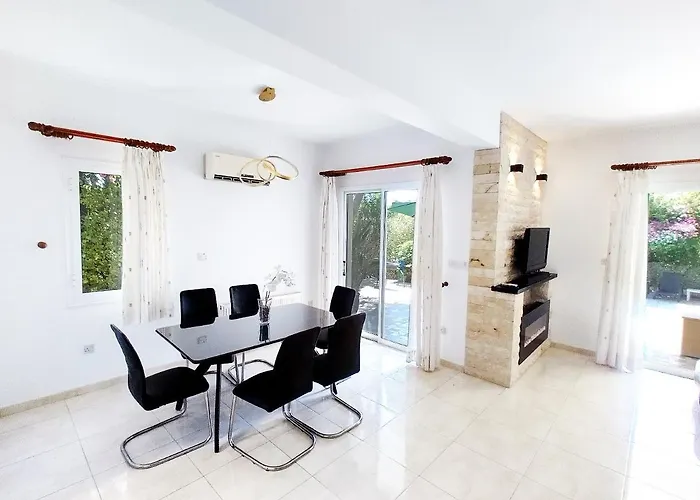 Talassa With Optional Heated Pool, Jacuzzi And 4x4 Car * Pegeia