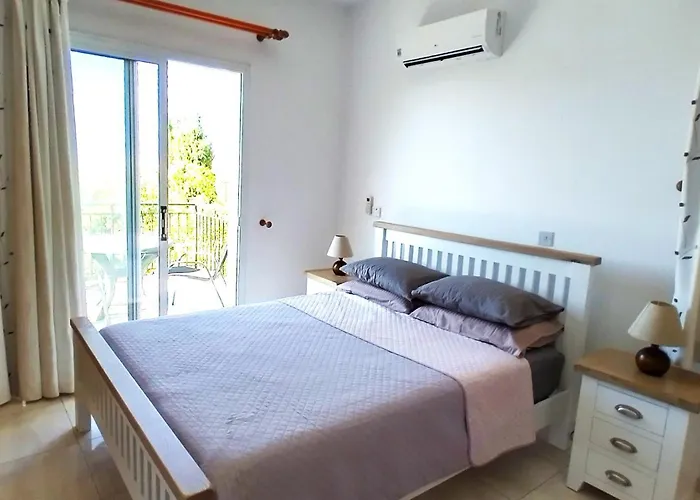 Talassa With Optional Heated Pool, Jacuzzi And 4x4 Car