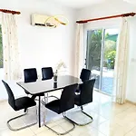 Villa Talassa With Optional Heated Pool, Jacuzzi And 4x4 Car *