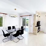 Talassa With Optional Heated Pool, Jacuzzi And 4x4 Car * Peyia