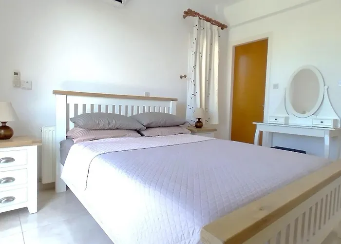 Talassa With Optional Heated Pool, Jacuzzi And 4x4 Car